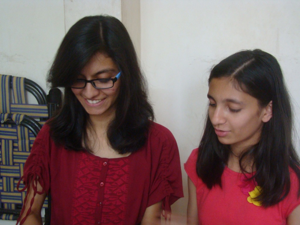 Eesha n Tanvi - 1.JPG