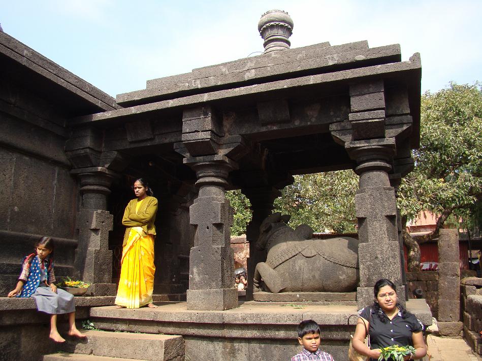DSC02140.JPG - This is Nandi of Atibaleshwar Temple